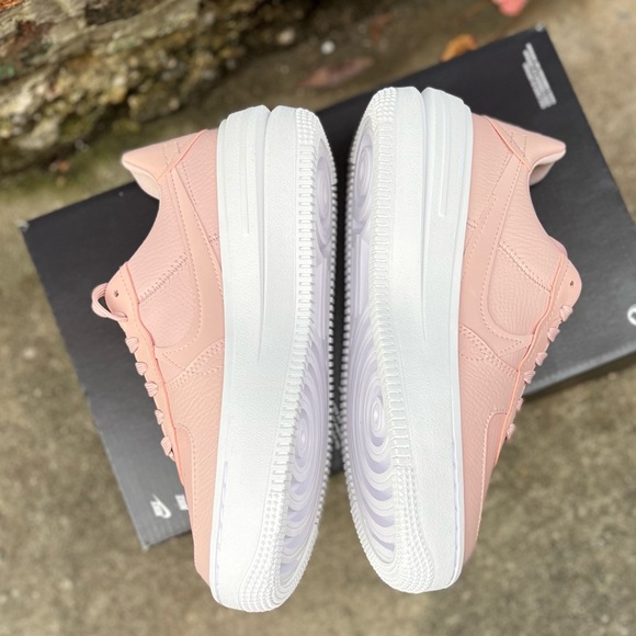 NEW Nike Air Force 1 PLT.AF.ORM Pink Oxford Womens Low Top Leather Shoes Sneaker - Picture 3 of 9